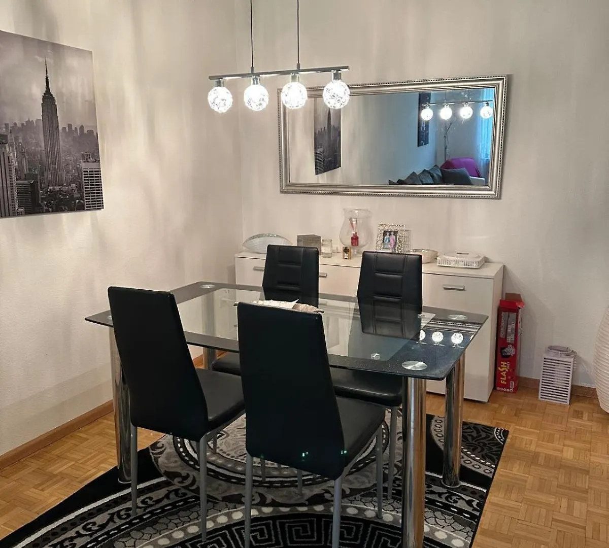 Schoene Suite In Der City Of Basel Schweiz