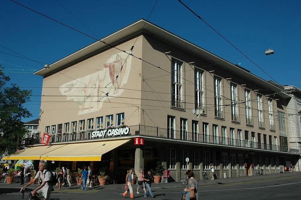 Schoene Suite In Der City Of Basel Lägenhet